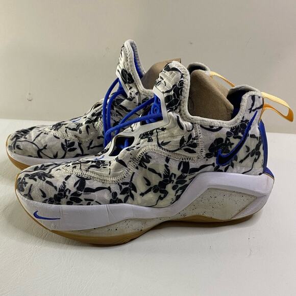 Nike LeBron Soldier 14 Sisterhood Size US 7 - Picture 1 of 6
